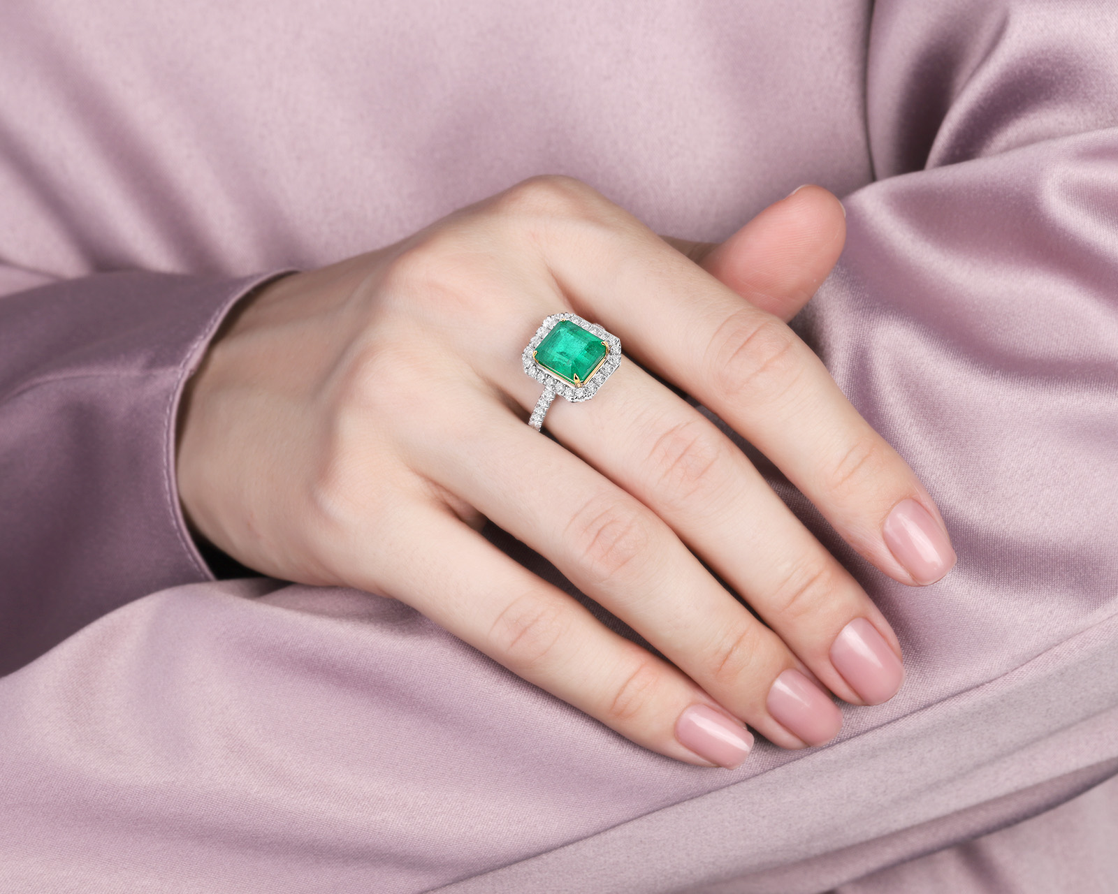 Золотое кольцо с изумрудом Замбия 3.92ct Evgeny Matveev