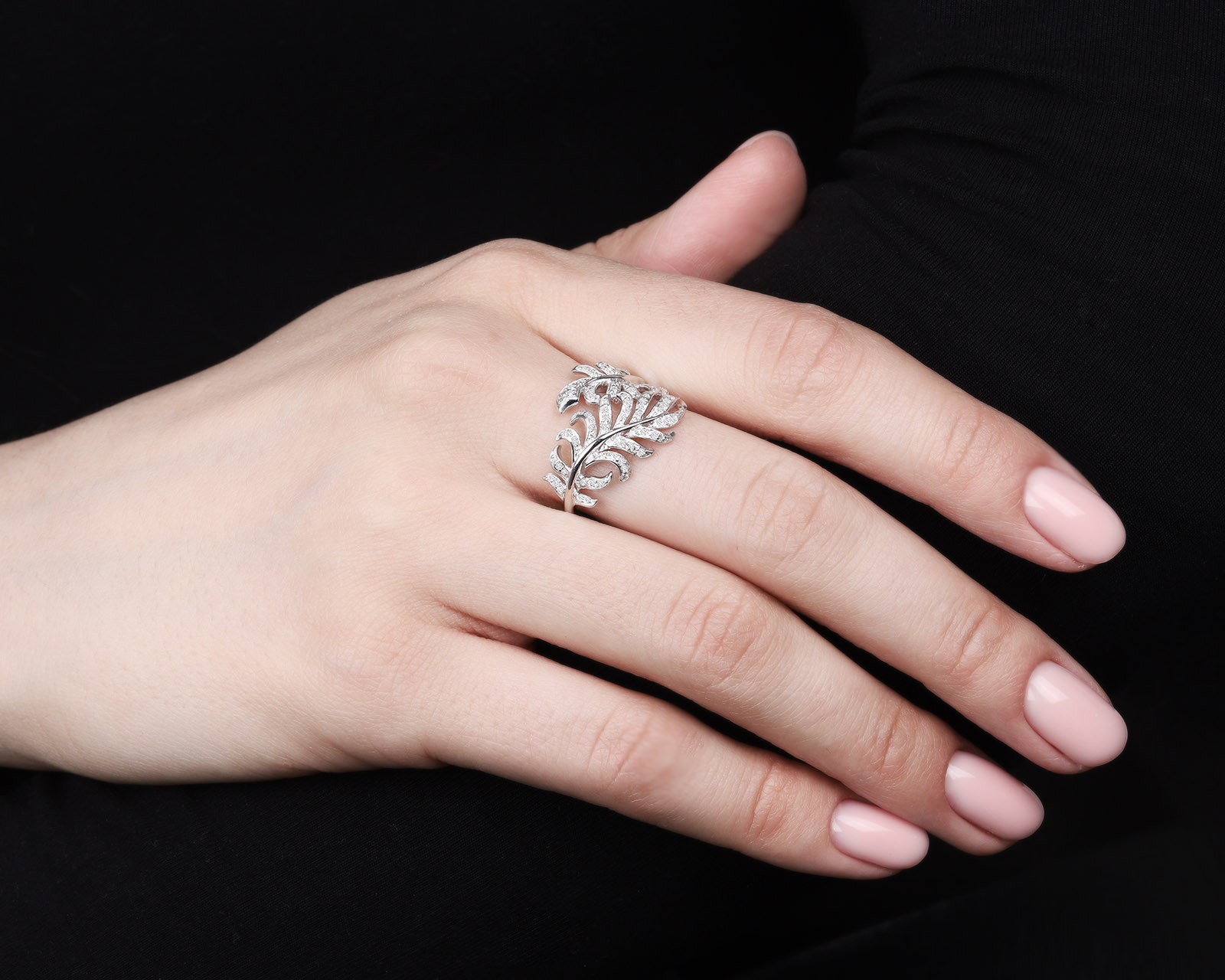 Модное золотое кольцо с бриллиантами 0.41ct