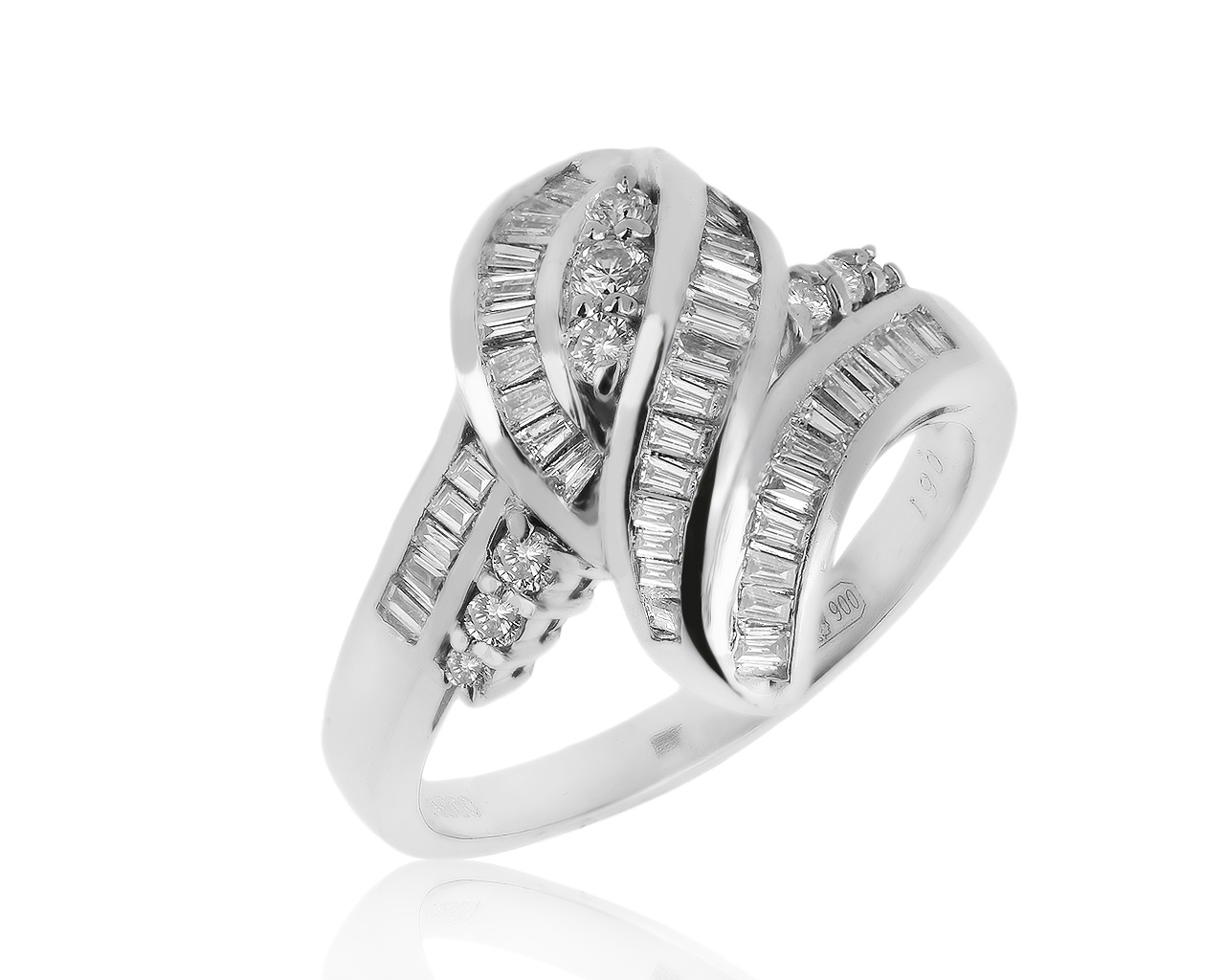 Шикарное платиновое кольцо с бриллиантами 0.61ct