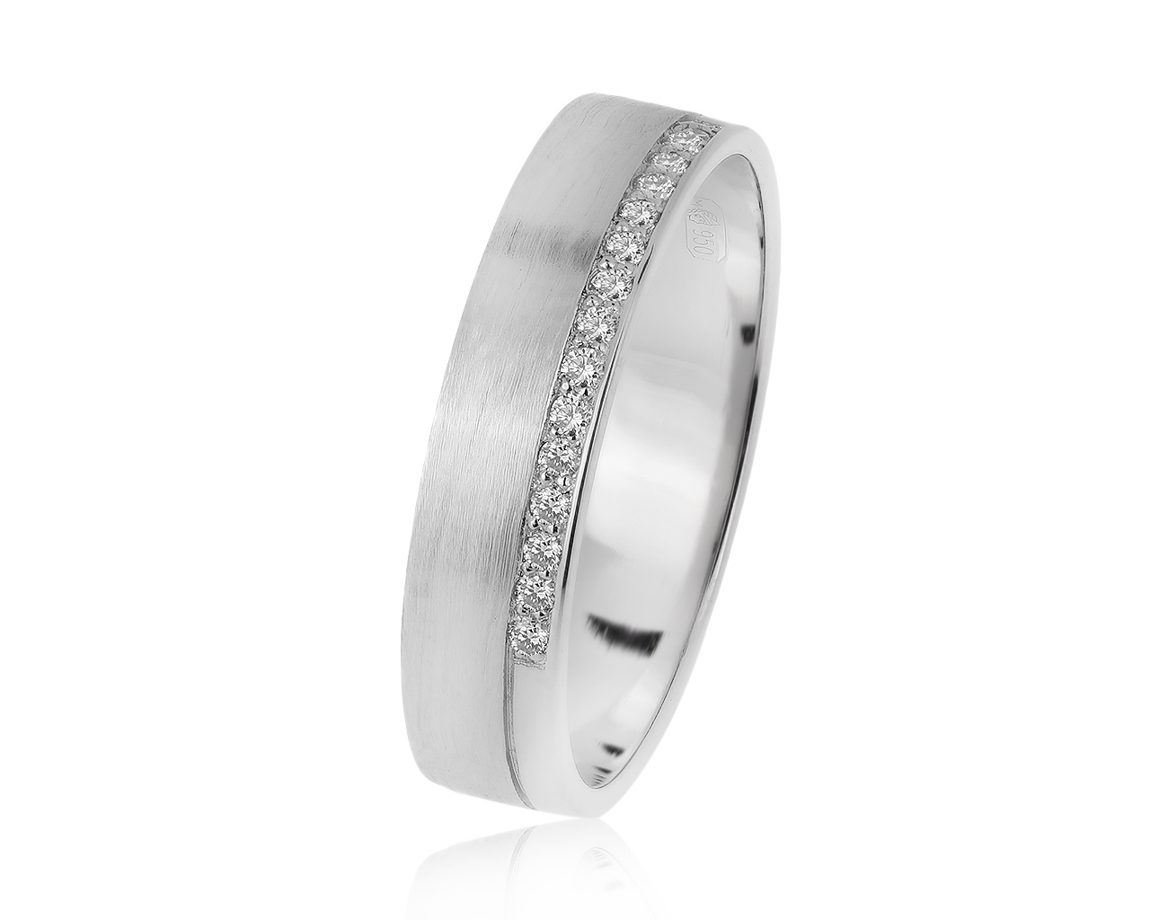 Прелестное платиновое кольцо с бриллиантами 0.07ct