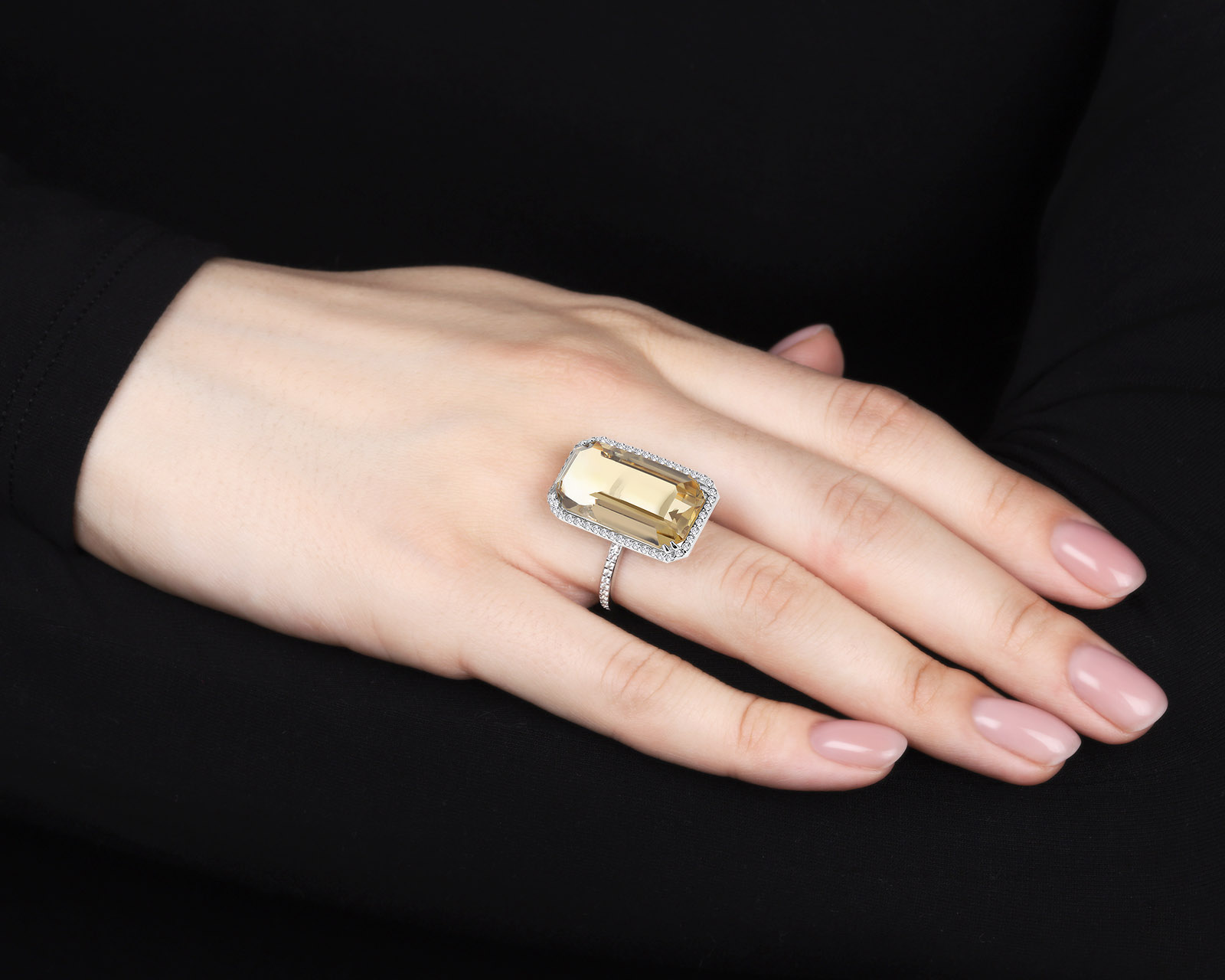 Потрясающее золотое кольцо с цитрином 13.91ct