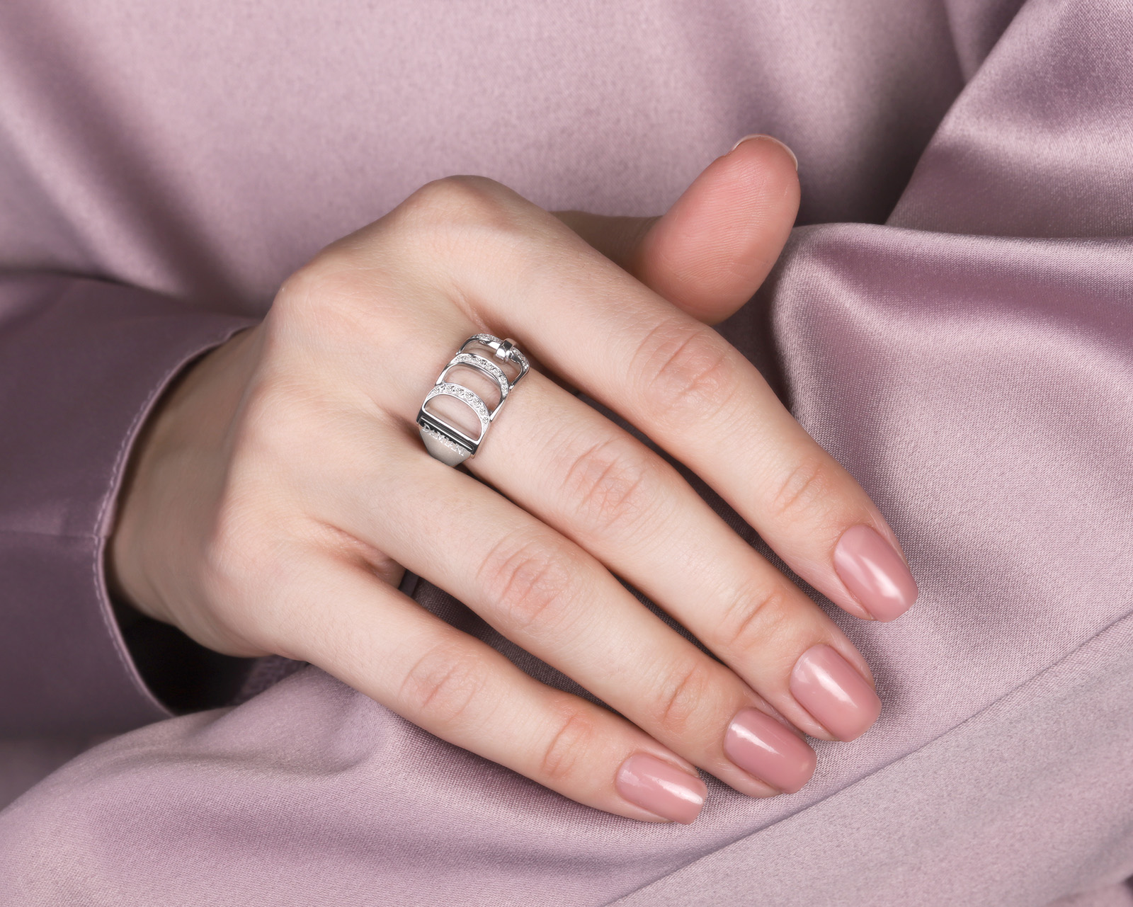 Оригинальное золотое кольцо с бриллиантами 0.10ct Damiani Damianissima