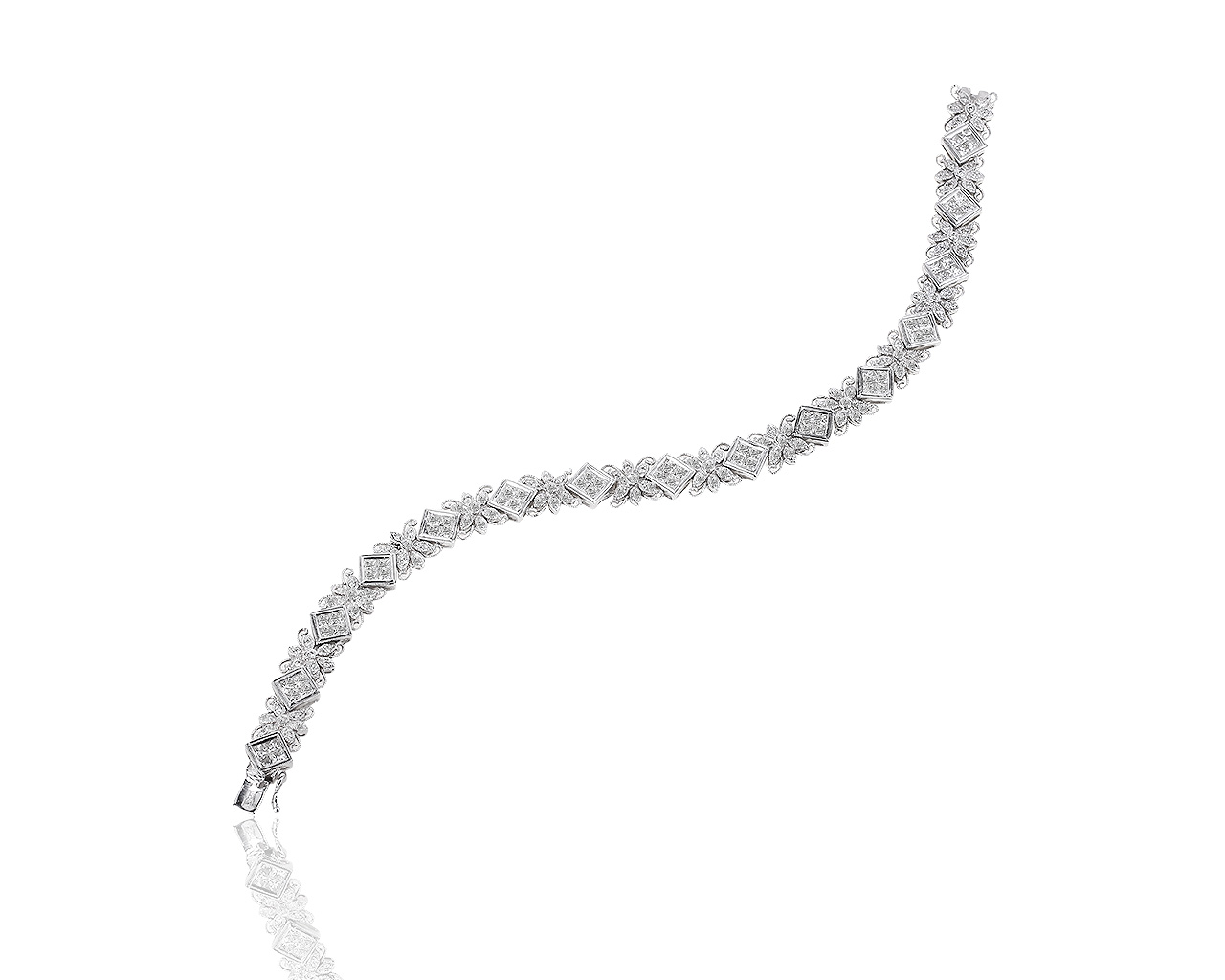 Достойный золотой браслет с бриллиантами 4.13ct 261118/9