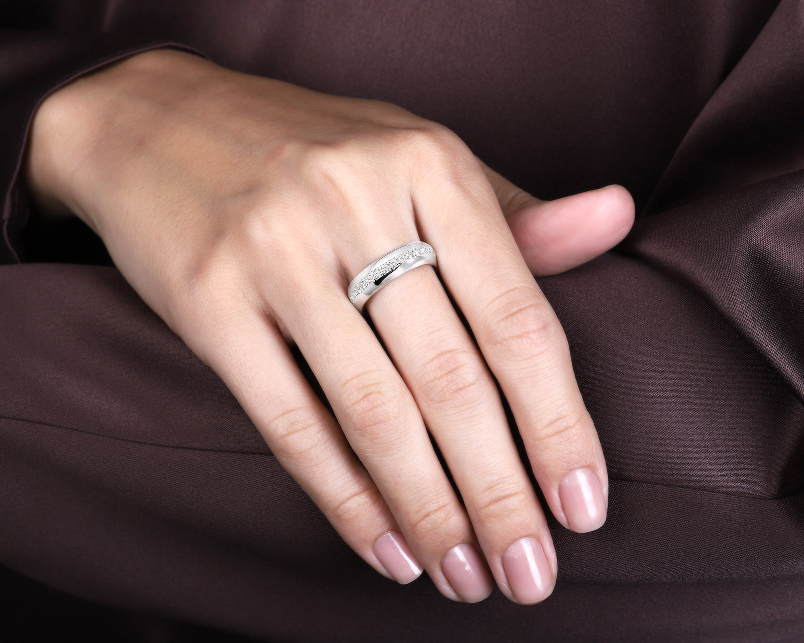 Платиновое кольцо с бриллиантами 0.80ct