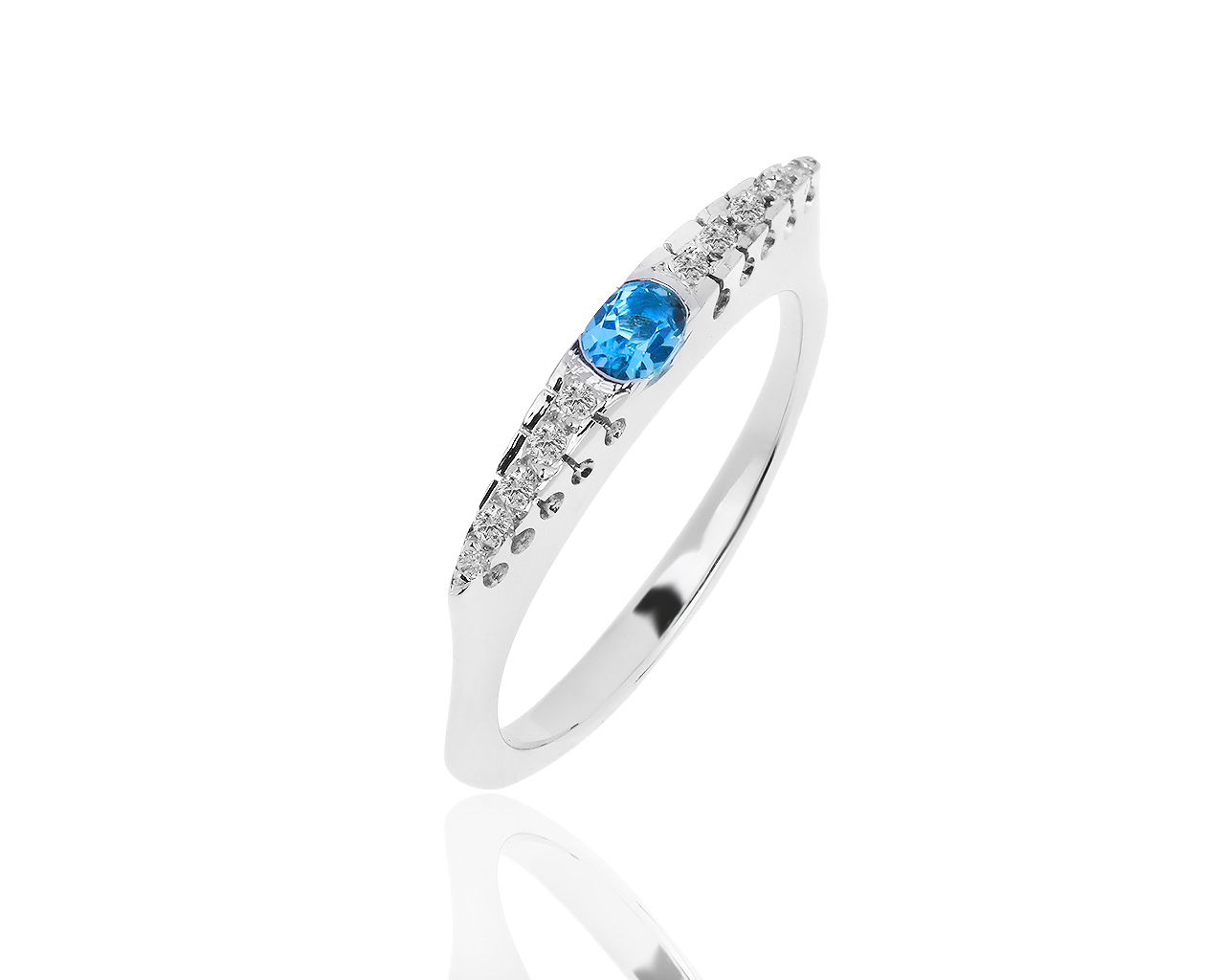 Золотое кольцо с топазом и бриллиантами 0.09ct 220518/21