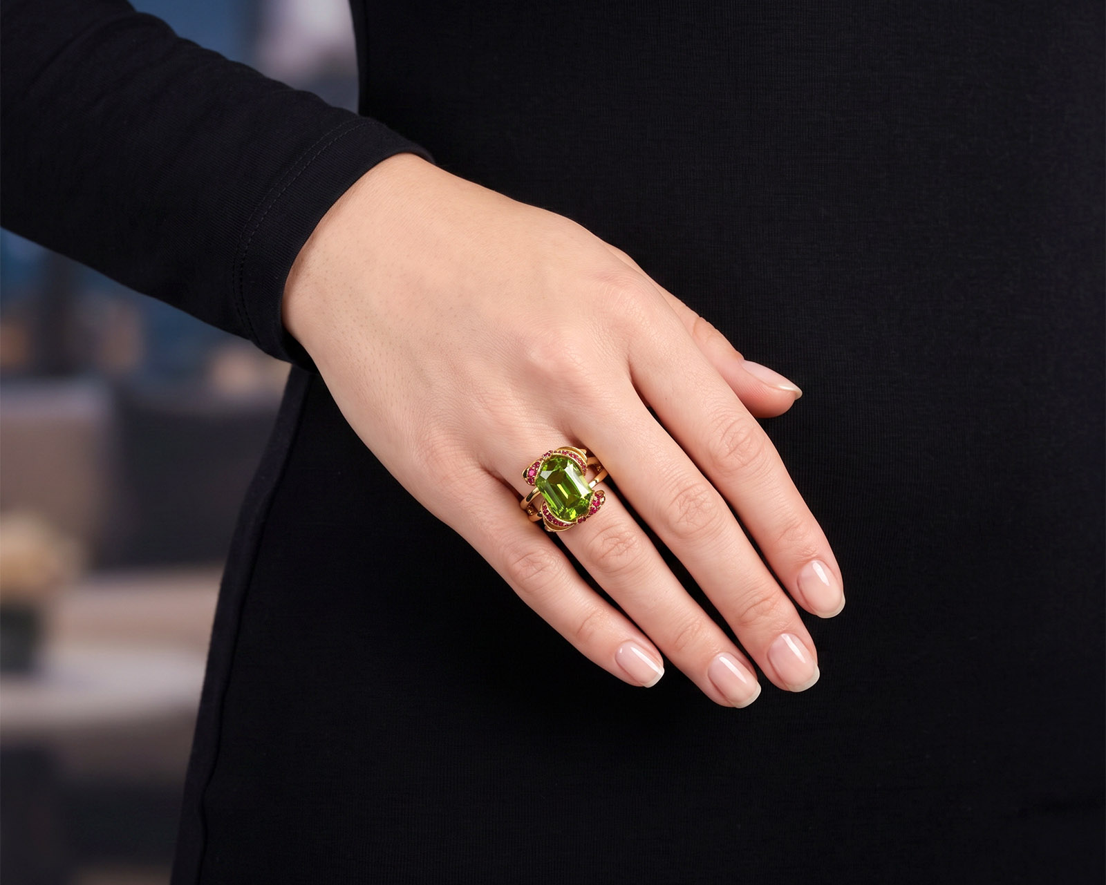 Оригинальное золотое кольцо с хризолитом 5.93ct Lykov`s Jewellery
