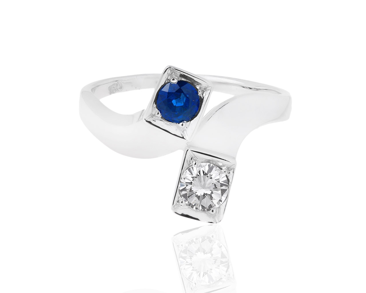 Золотое кольцо с бриллиантом 0.40ct и сапфиром 0.38ct 291218/7