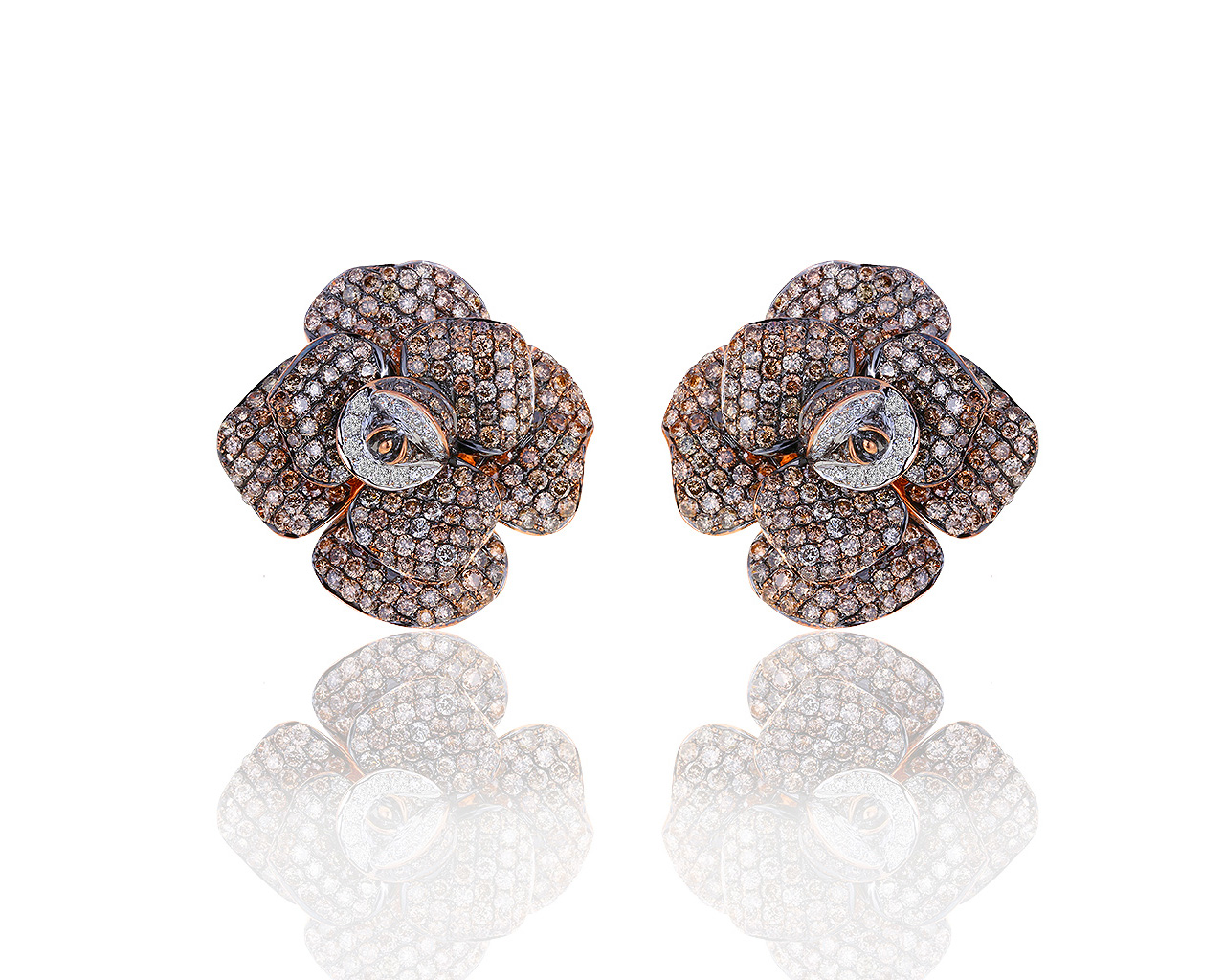 Лаконичные золотые серьги с бриллиантами 7.85ct 130619/10