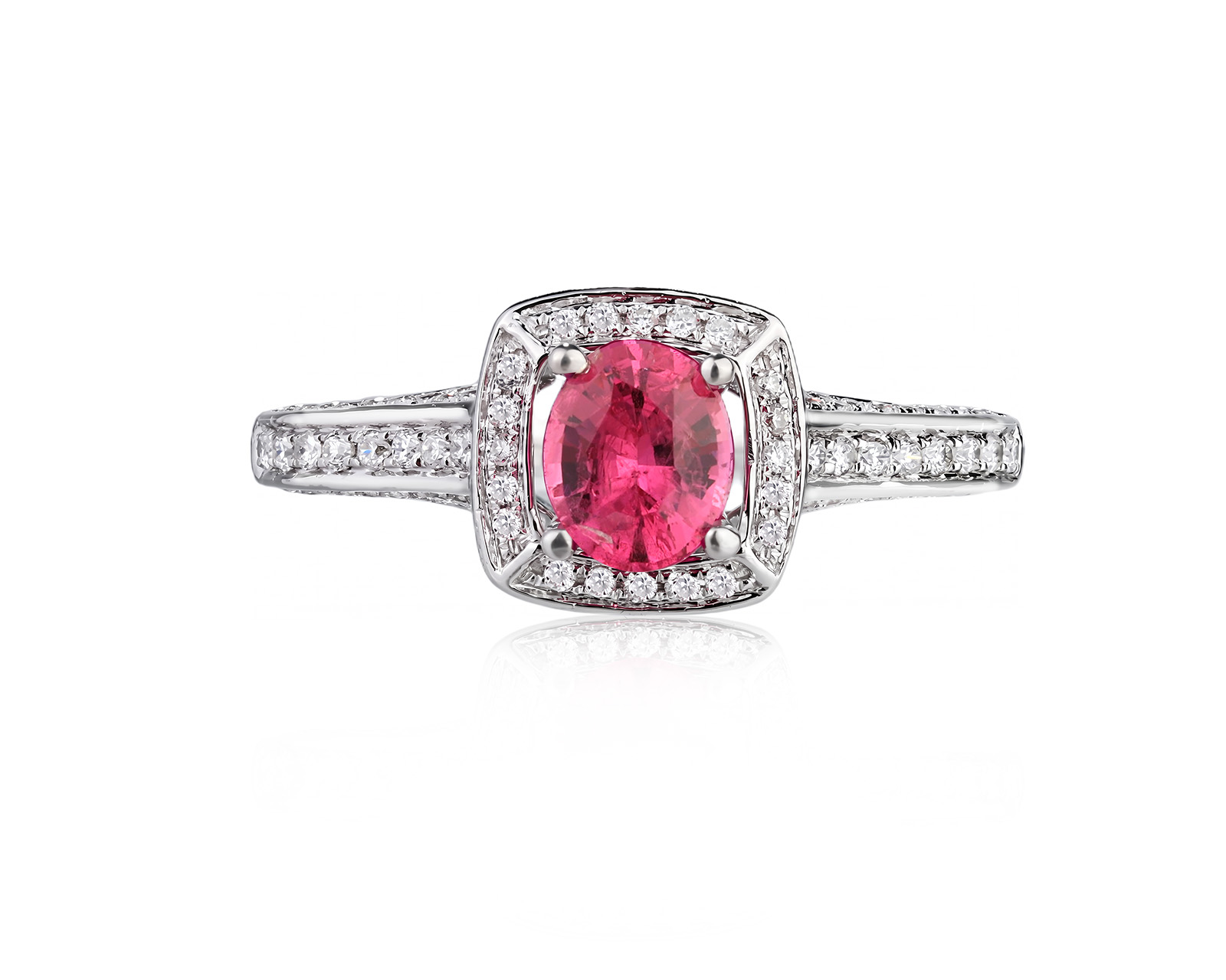 Золотое кольцо с розовой шпинелью 0.76ct и бриллиантами 0.39ct