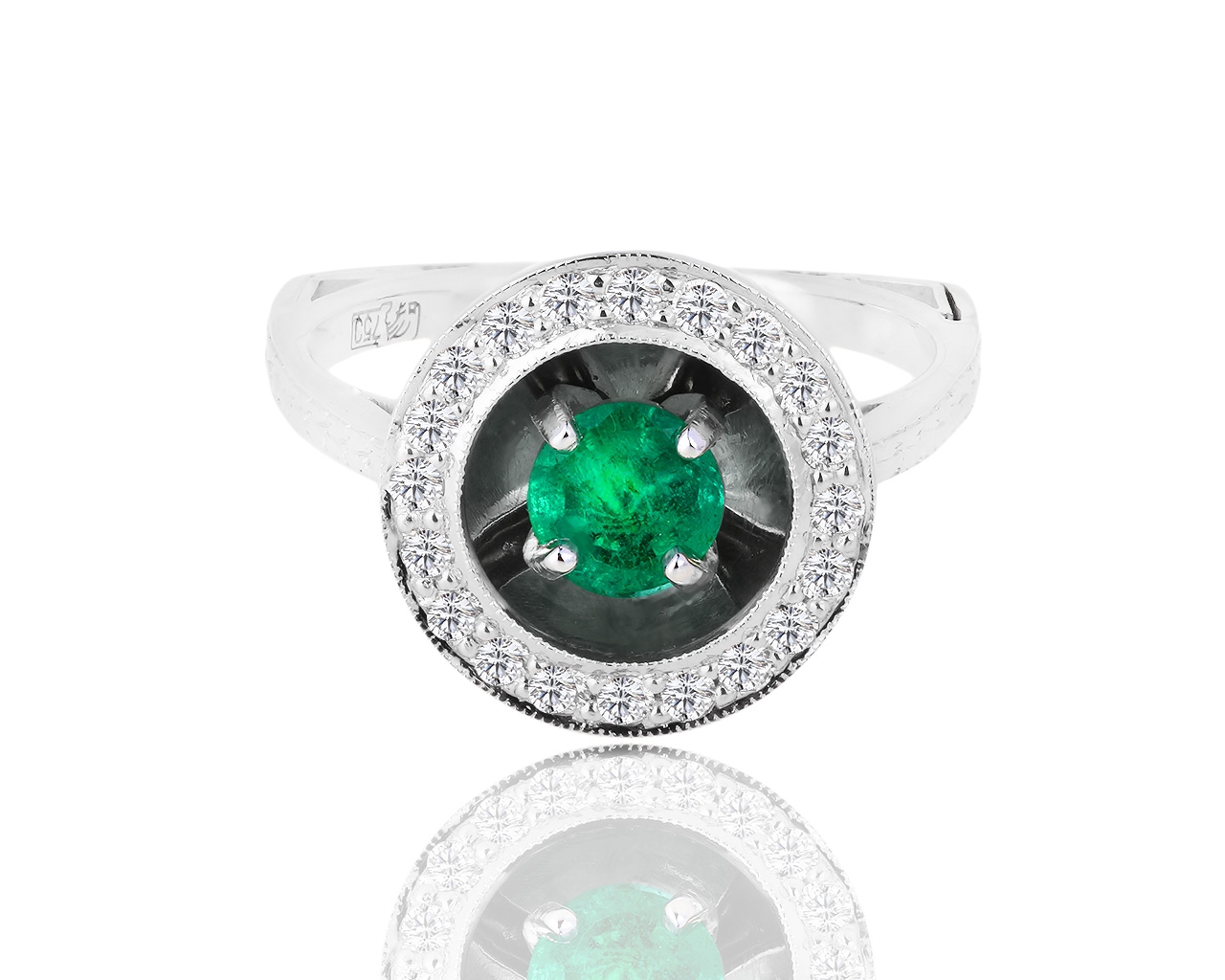 Золотое кольцо с изумрудом 0.50ct и бриллиантами 0.35ct 110119/5 Золотое кольцо с изумрудом 0.50ct и бриллиантами 0.35ct 110119/5