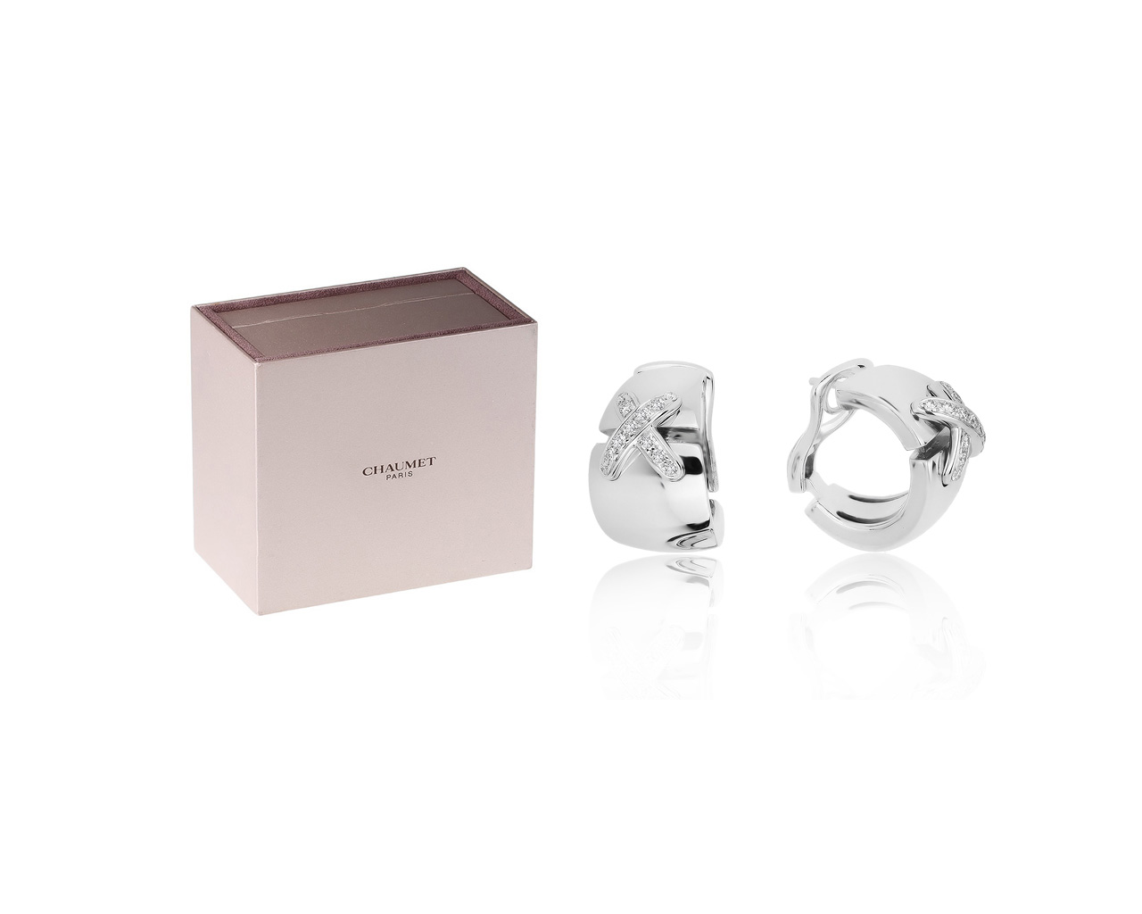 Оригинальные золотые серьги с бриллиантами 0.40ct Chaumet