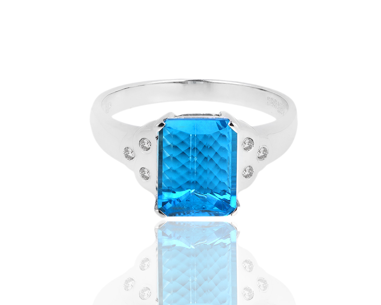 Прелестное золотое кольцо с топазом и бриллиантами 0.02ct 180419/1