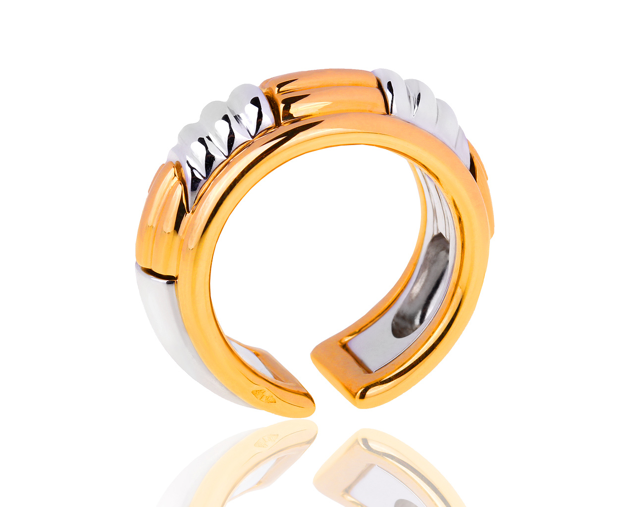 Оригинальное золотое кольцо с бриллиантами 0.30ct Boucheron