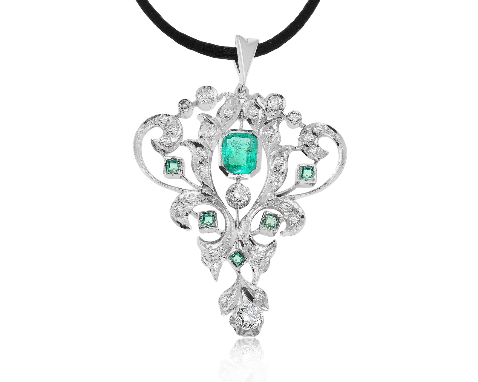Изумительный золотой кулон с изумрудами 2.21ct 130421/8 Изумительный золотой кулон с изумрудами 2.21ct 130421/8