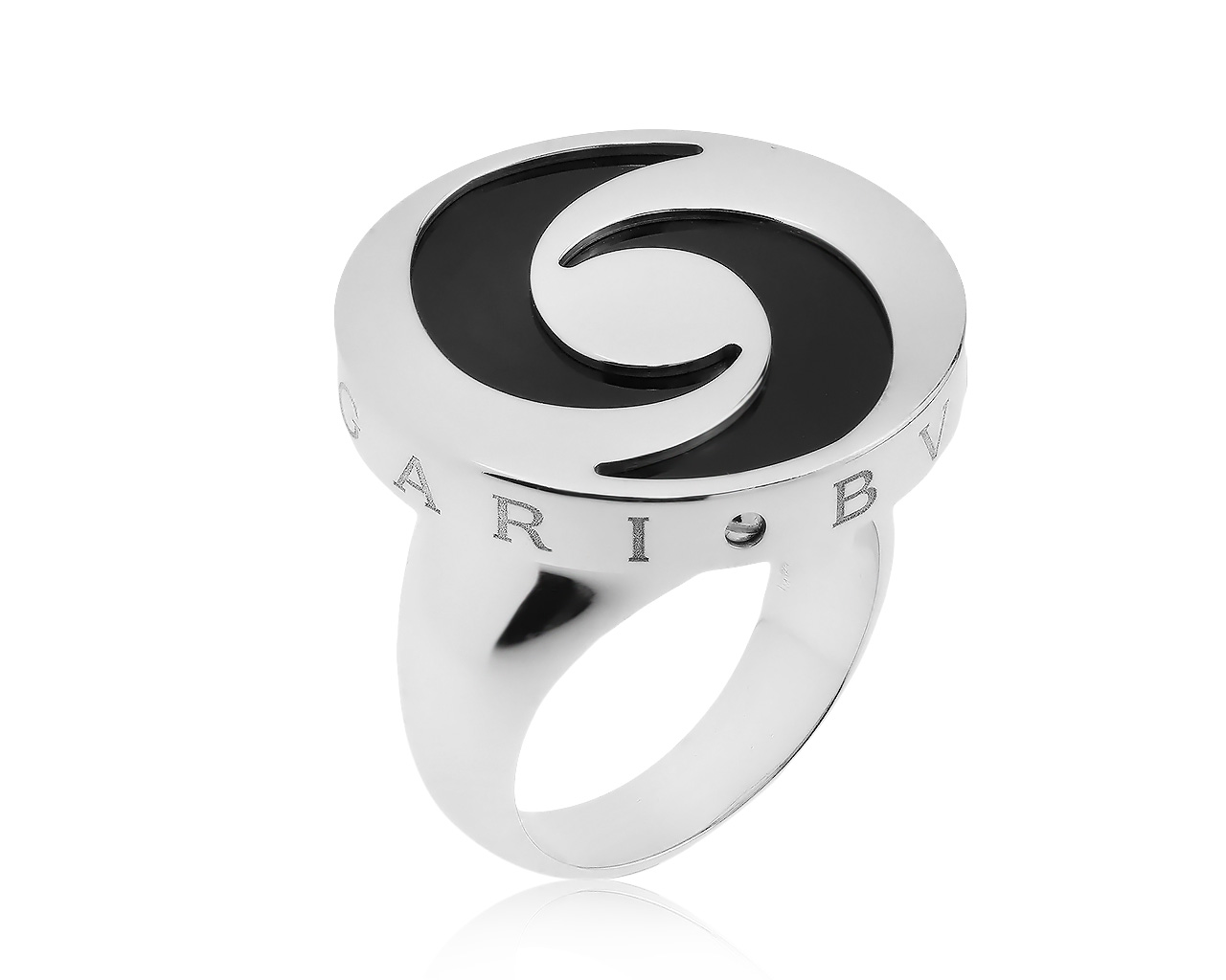 Оригинальное золотое кольцо с ониксом Bvlgari Optical 300920/8