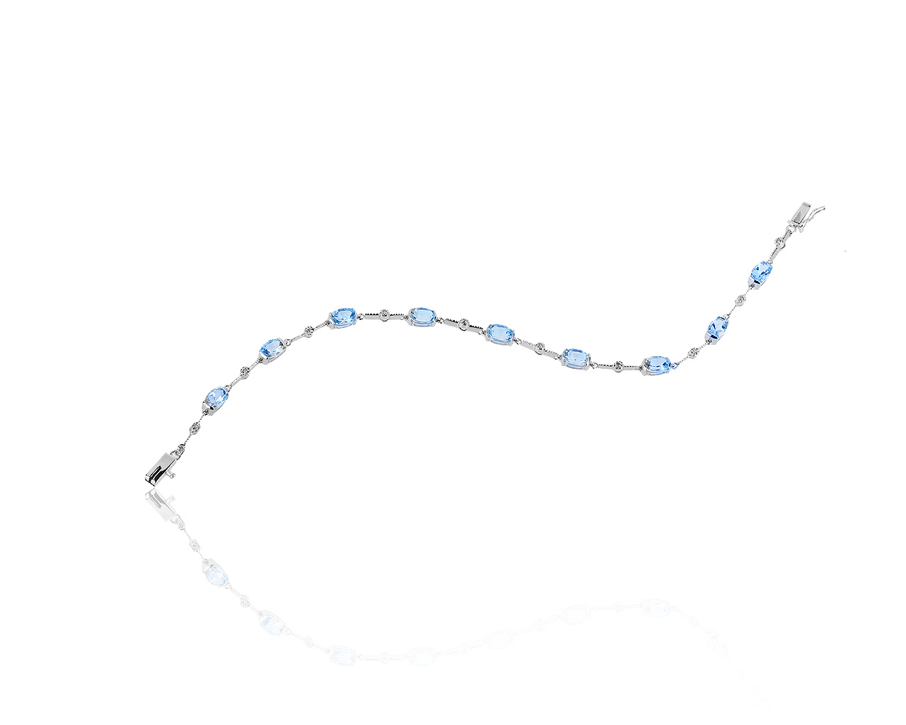 Очаровательный золотой браслет с аквамаринами 3.55ct