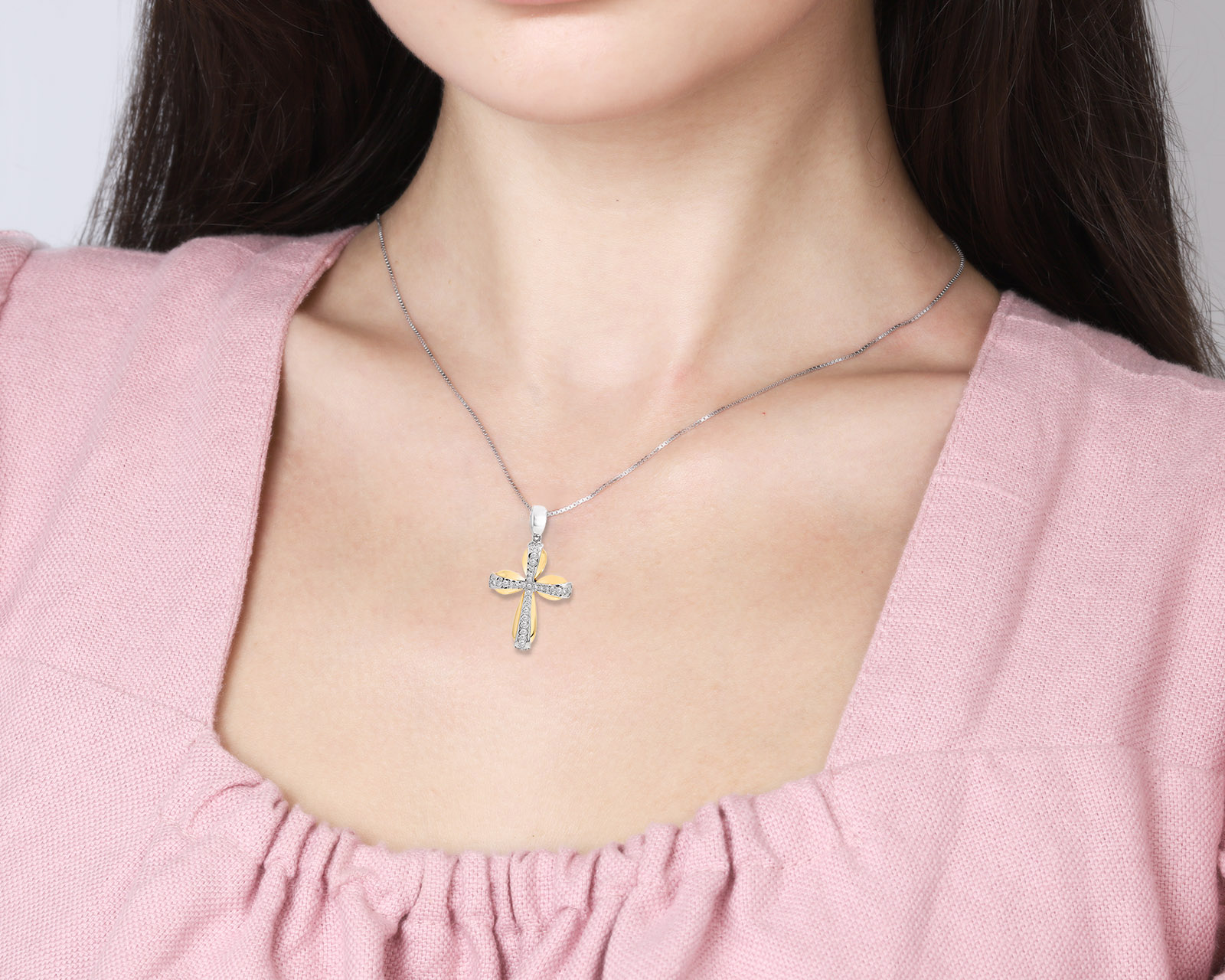 Золотой кулон с бриллиантами 0.38ct