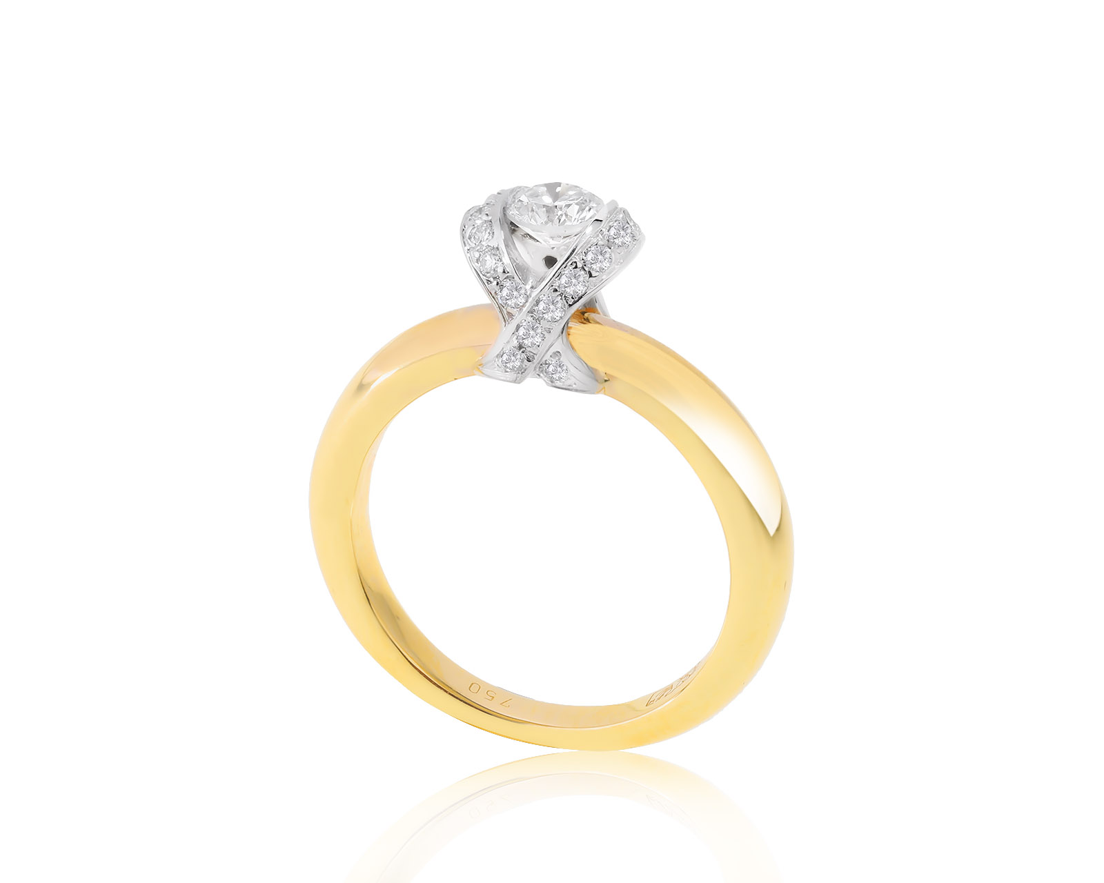 Прелестное золотое кольцо с бриллиантами 0.49ct