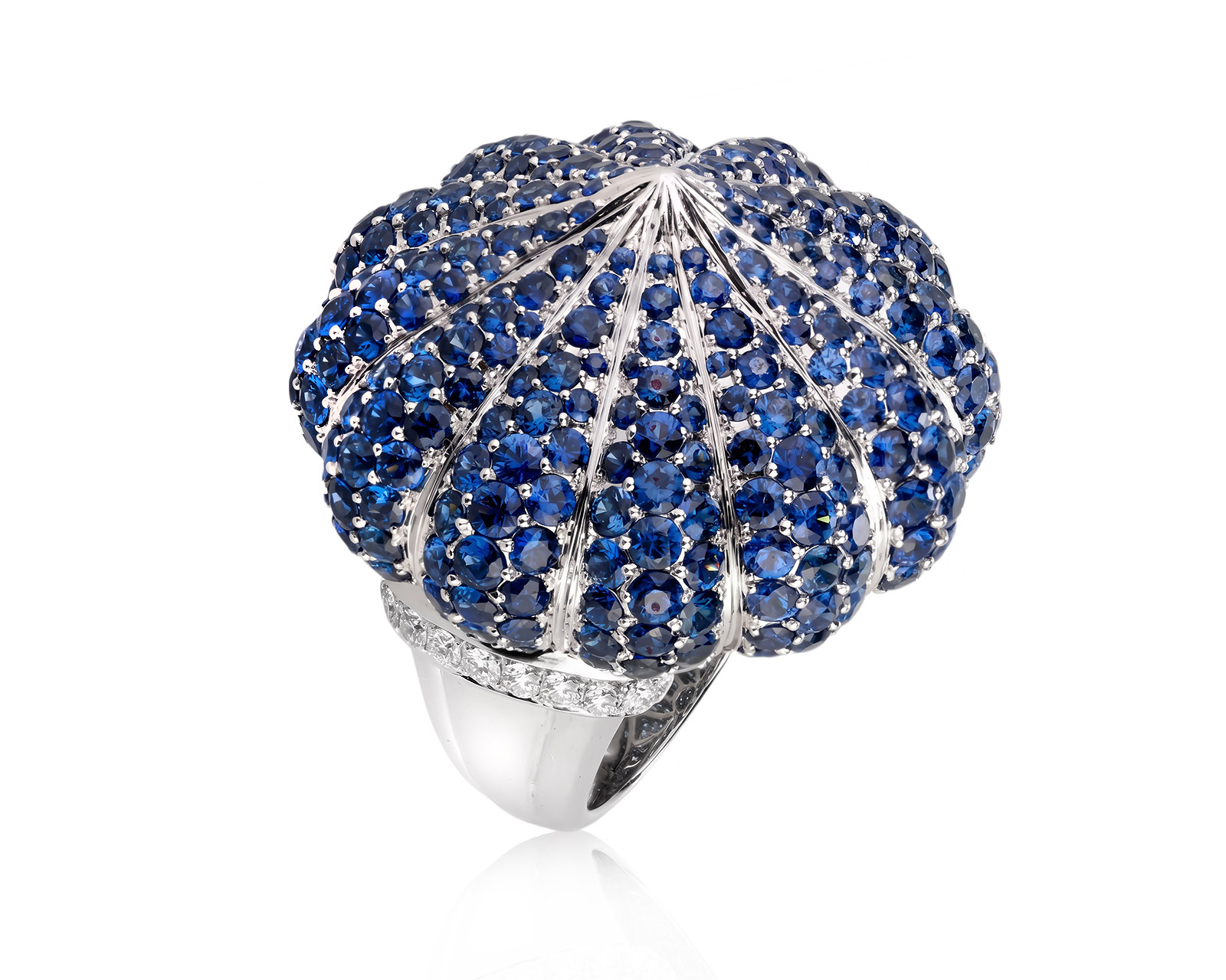 Золотое кольцо с сапфирами 13.50ct и бриллиантами 0.66ct 150826/1
