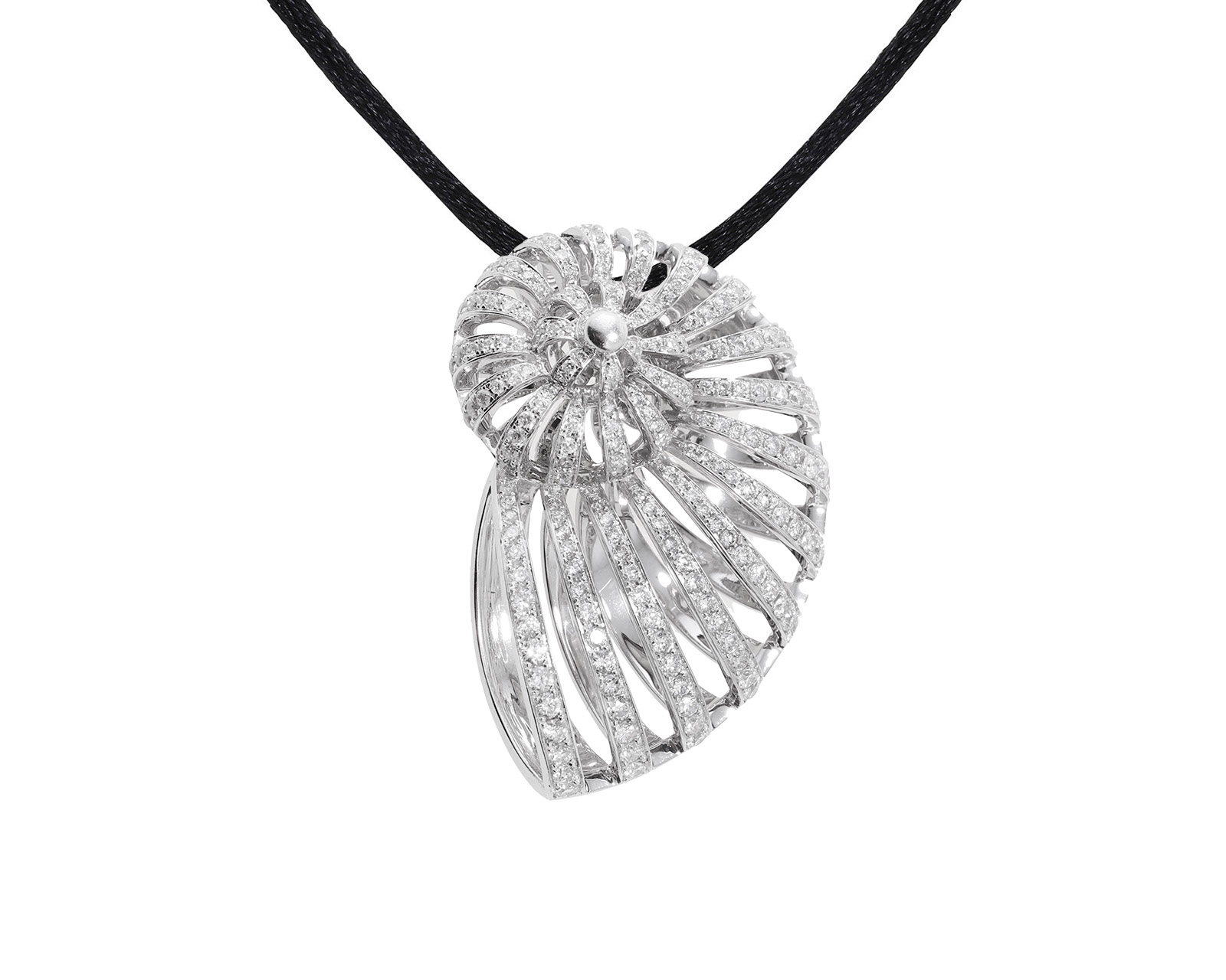 Золотой кулон с бриллиантами 1.55ct