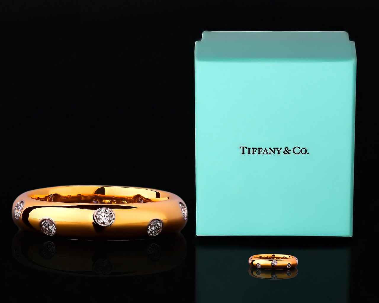 Элегантное золотое кольцо Tiffany&Co Etoile 091017/1