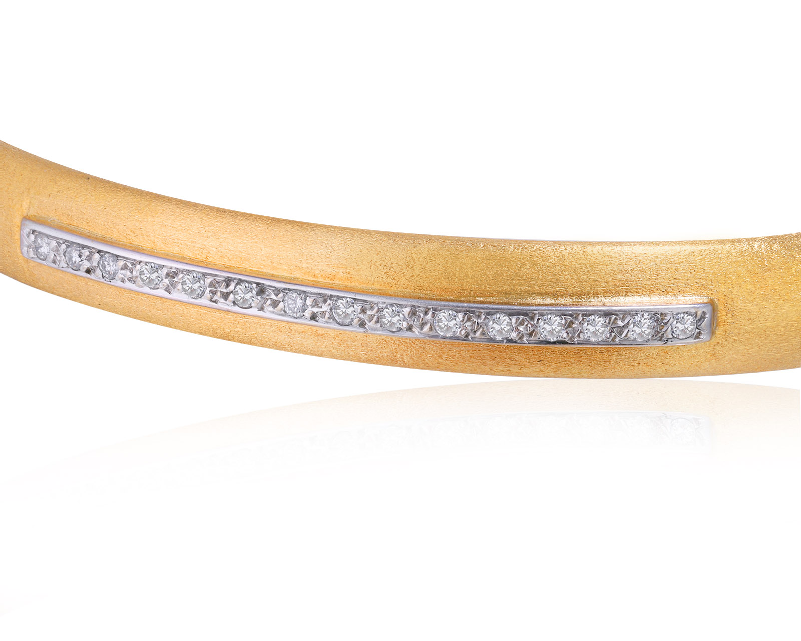 Золотой браслет с бриллиантами 0.18ct