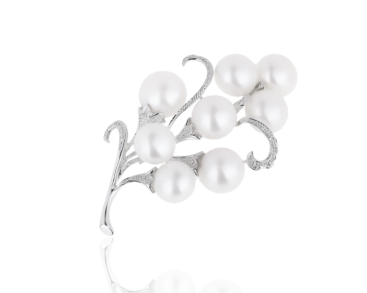 Нежная золотая брошь с бриллиантами и жемчугом 191218/16