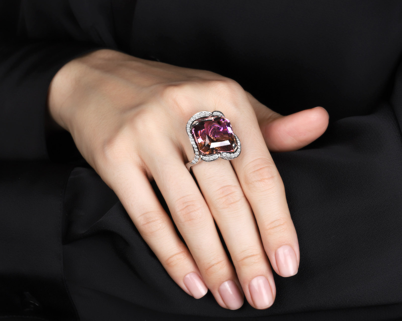 Оригинальное золотое кольцо с аметрином Боливия 28.76ct Maxim Demidov