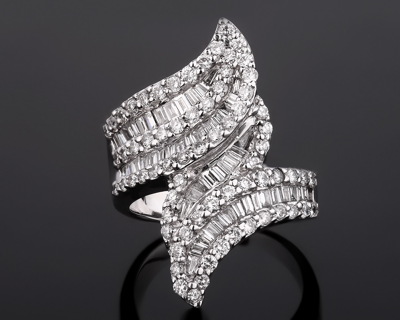 Золотое кольцо с бриллиантами 2.16ct 260118/3