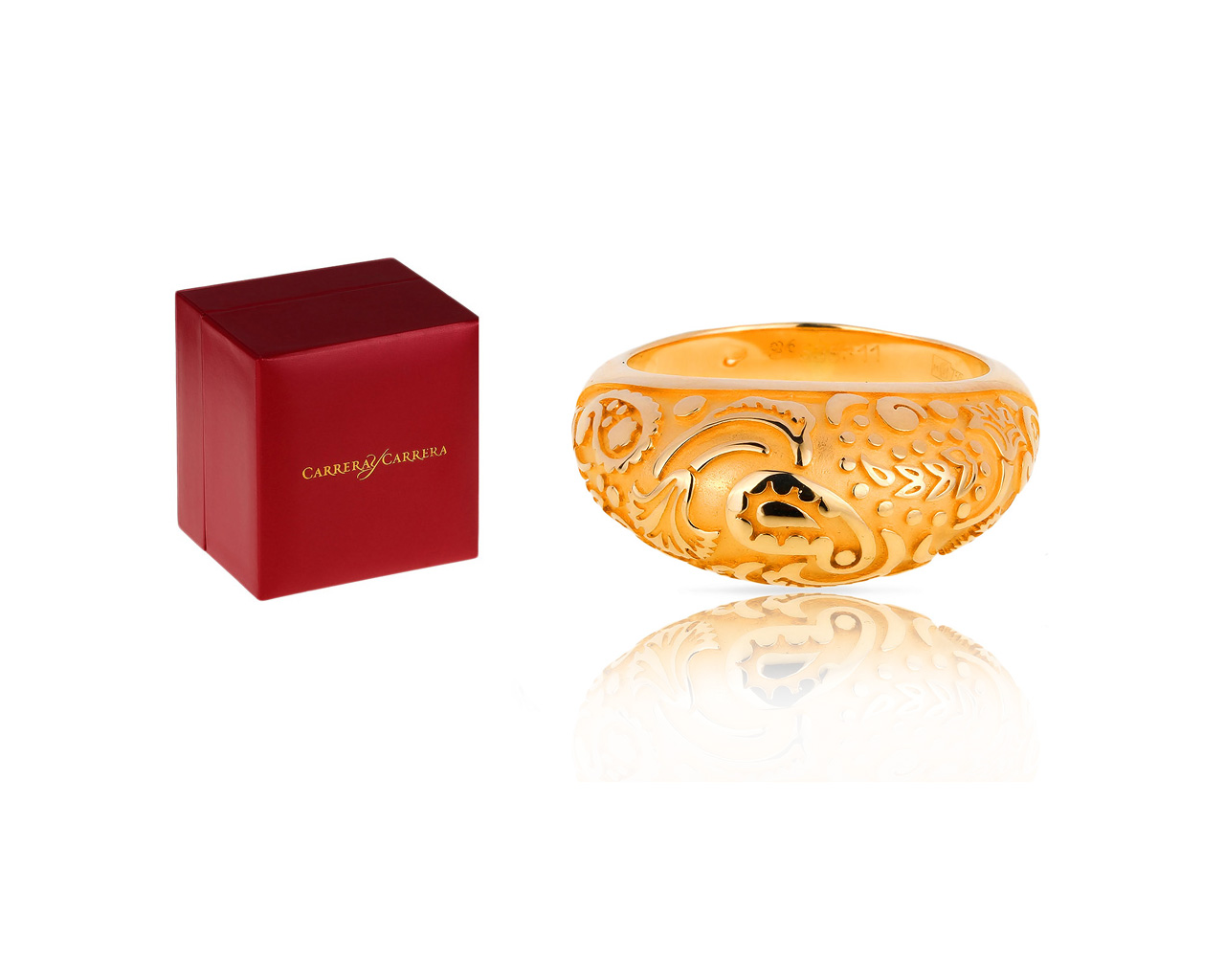 Узорное золотое кольцо Carrera y Carrera Aqua