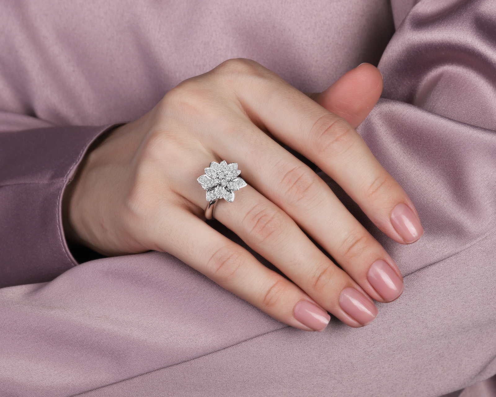 Золотое кольцо с бриллиантами 0.41ct