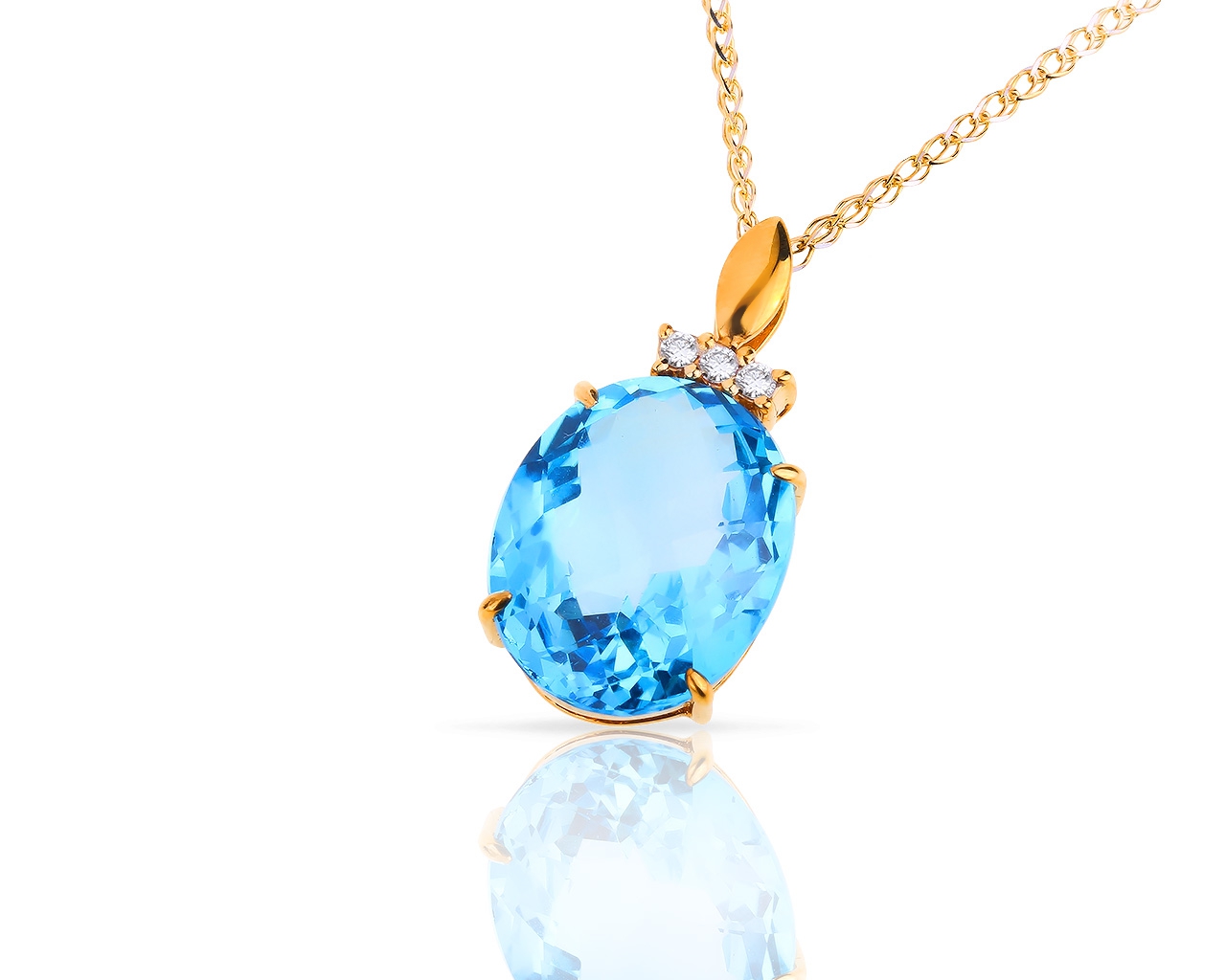 Золотая подвеска с топазом и бриллиантами 0.06ct 050618/13