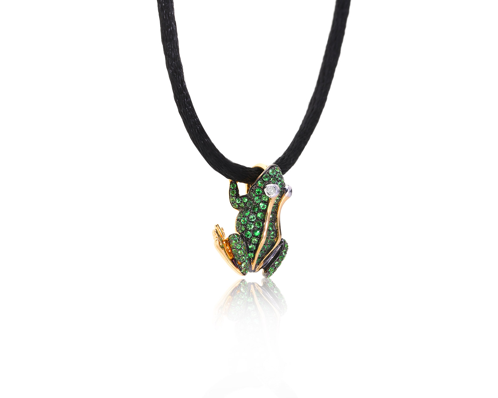 Прелестный золотой кулон с тсаворитами 0.57ct