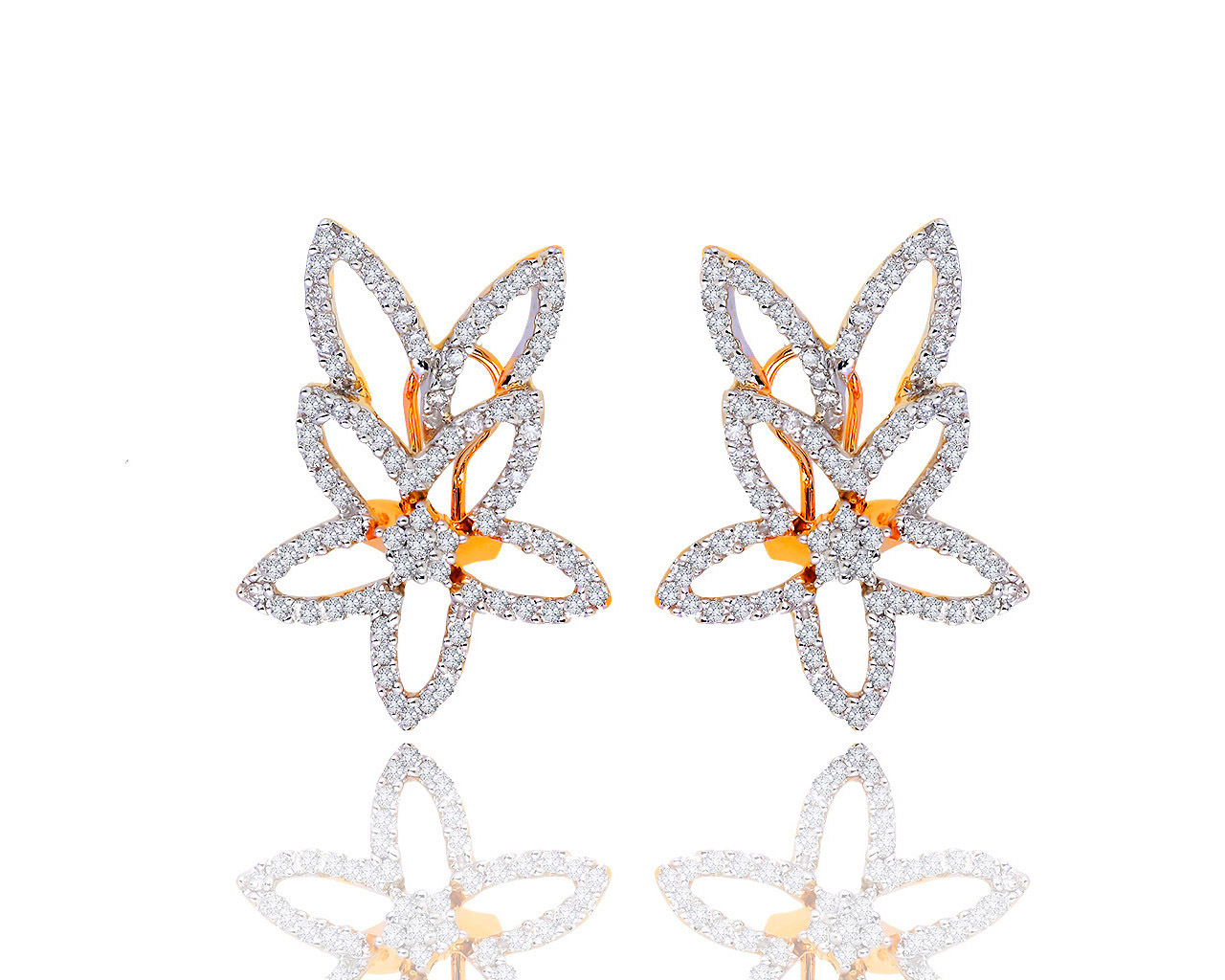 Красивые золотые серьги с бриллиантами 1.21ct