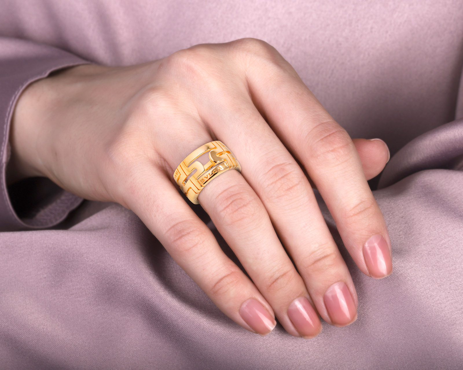 Оригинальное золотое кольцо Bvlgari Parentesi