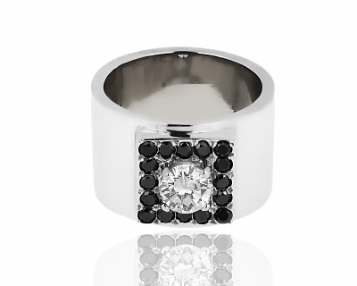 Золотое кольцо-печатка с черными и белыми бриллиантами 1.31ct 201218/12