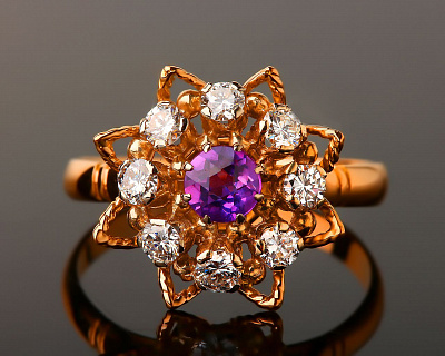 Золотое кольцо с аметистом и бриллиантами 0.56ct 120816/1