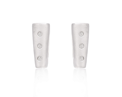 Золотые серьги с бриллиантами 0.06ct 100725/6
